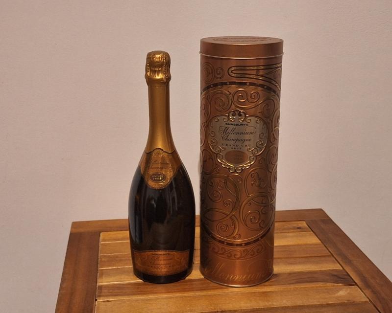 Vintage 1995 brut millennium champagne - Auction