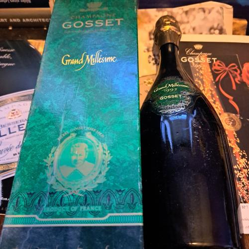 GOSSET GRAND MILLESIME 1993 WITH ORIGINAL BOX. - Auction