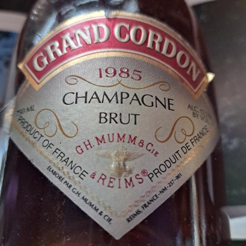 MUMM GRAND CORDON 1985 - Auction