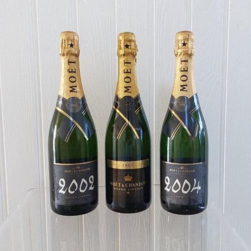 Champagne Moet et Chandon 2002 / 2003 / 2004 - Auction