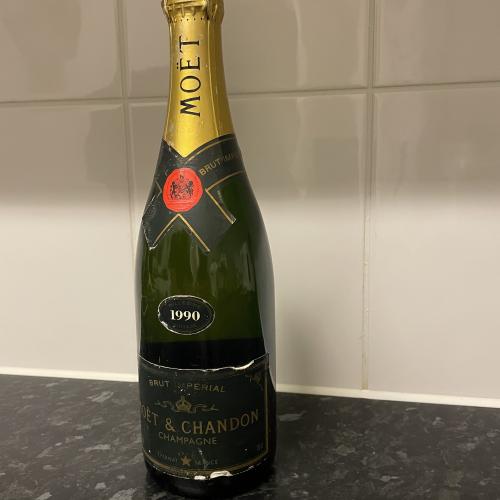 Moët &amp; Chandon - Grand Vintage Brut - 1990 - Auction