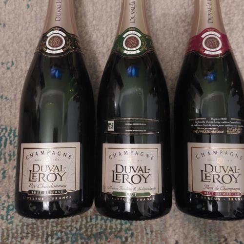 3 x Champagne Duval-Leroy with some bottle aging - Auction