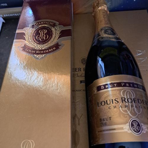 LOUIS ROEDERER BRUT PREMIER WITH AT LEAST 15 YEARS BOTTLE AGE - Auction