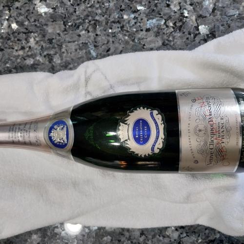 1975 veuve clicquot royal celebration cuevee champagne - Auction