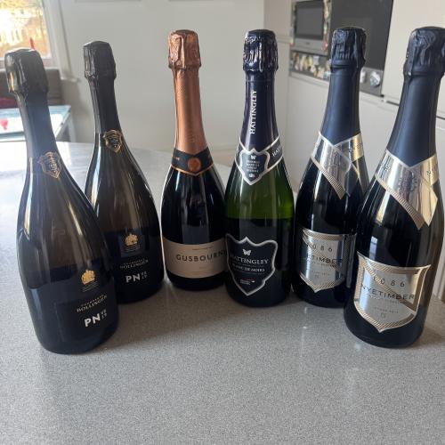 Six bottles of Fine Champagne - Auction