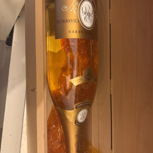 Magnum of champagne - Auction
